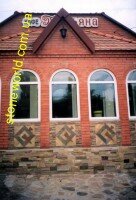 облицовка фасада здания камнем